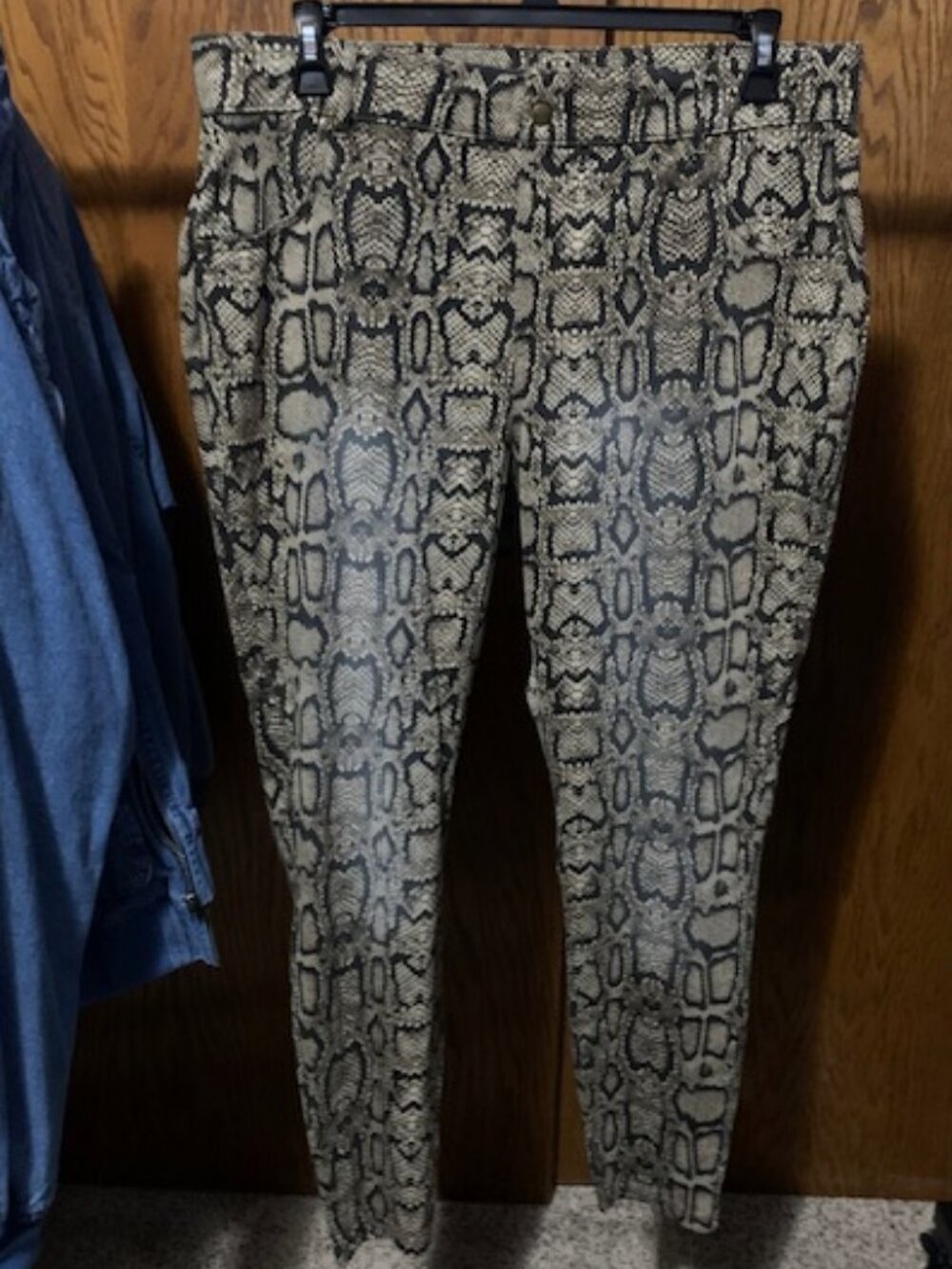 Used Hue pants